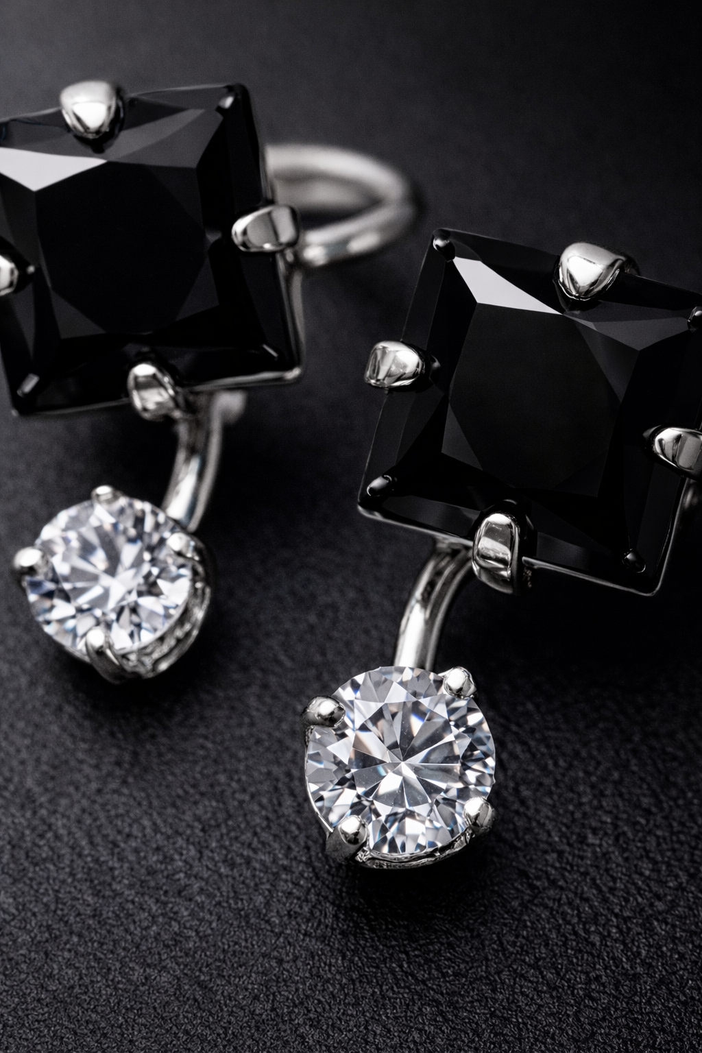 Aretes Plata .925 Zirconia Corte Cuadrado Elegante – Doble Piedra Colgante